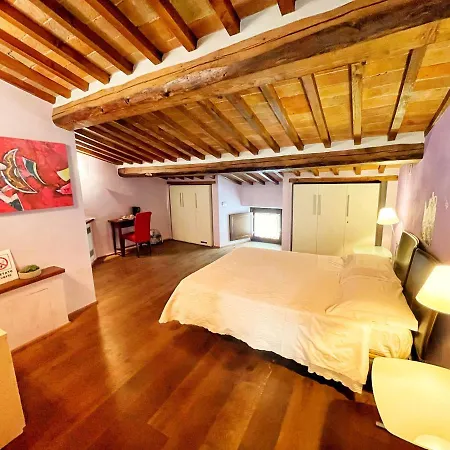 Il Corso Di * Montepulciano